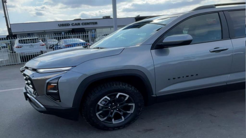 new 2025 Chevrolet Equinox car, priced at $33,557