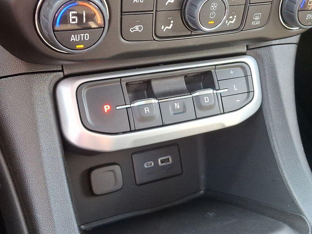 used 2022 GMC Acadia car, priced at $25,100