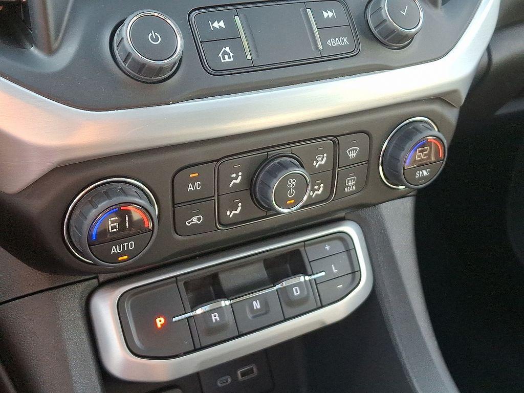 used 2022 GMC Acadia car, priced at $25,100