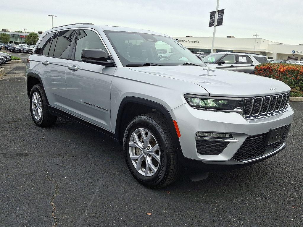 used 2022 Jeep Grand Cherokee car, priced at $29,950