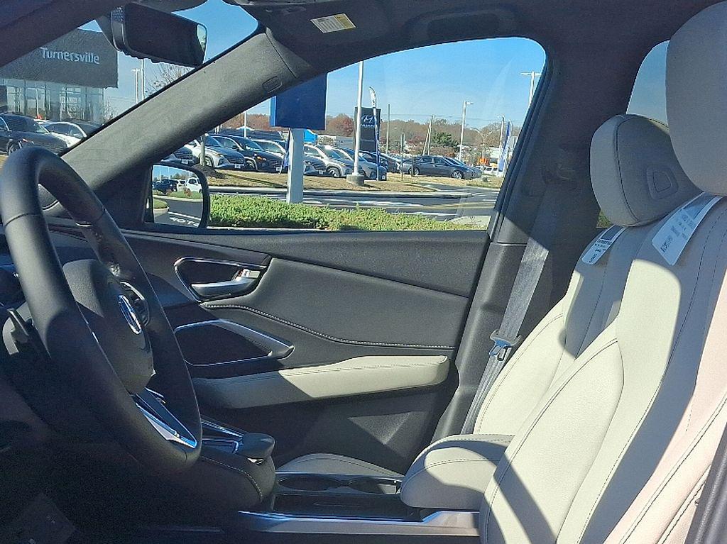 new 2025 Acura RDX car, priced at $46,050