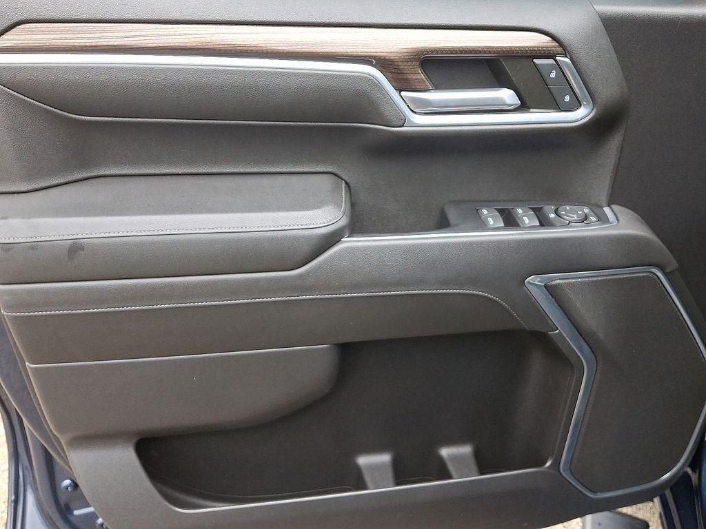 used 2022 Chevrolet Silverado 1500 car, priced at $31,500