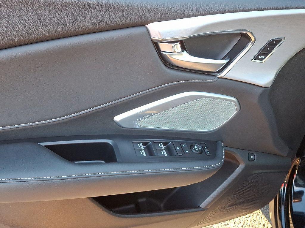 used 2025 Acura RDX car, priced at $43,000