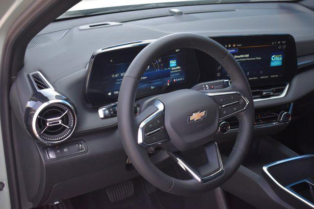 new 2025 Chevrolet Equinox car, priced at $33,175