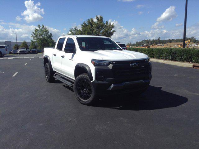 new 2024 Chevrolet Colorado car, priced at $39,619