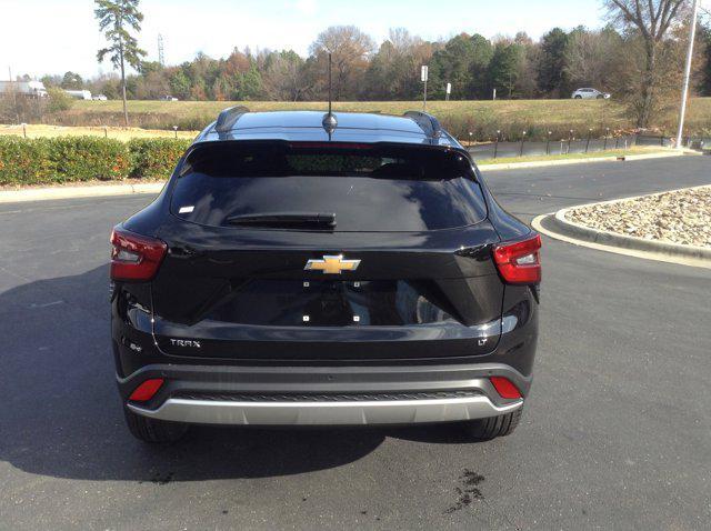 new 2025 Chevrolet Trax car, priced at $24,985