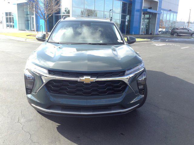 new 2025 Chevrolet Trax car, priced at $24,985