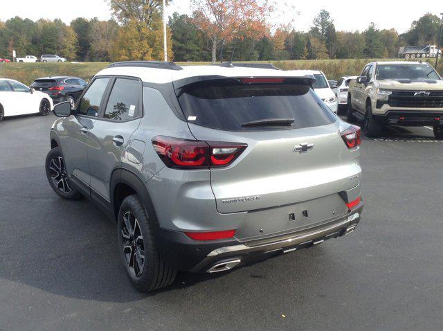 new 2025 Chevrolet TrailBlazer car, priced at $32,520