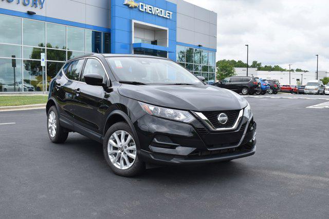 used 2022 Nissan Rogue Sport car, priced at $16,000