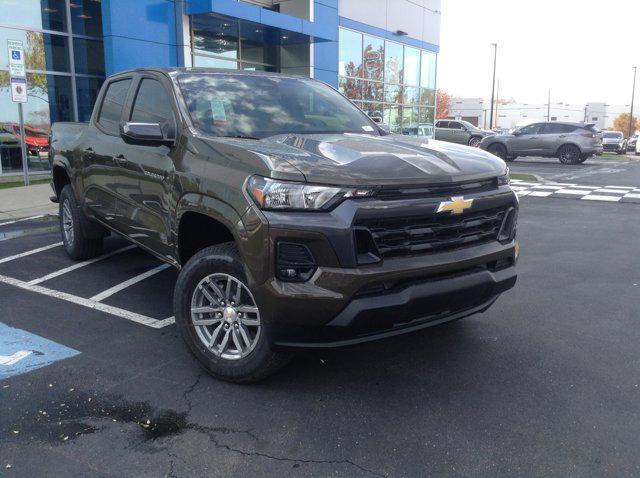 new 2024 Chevrolet Colorado car, priced at $33,371