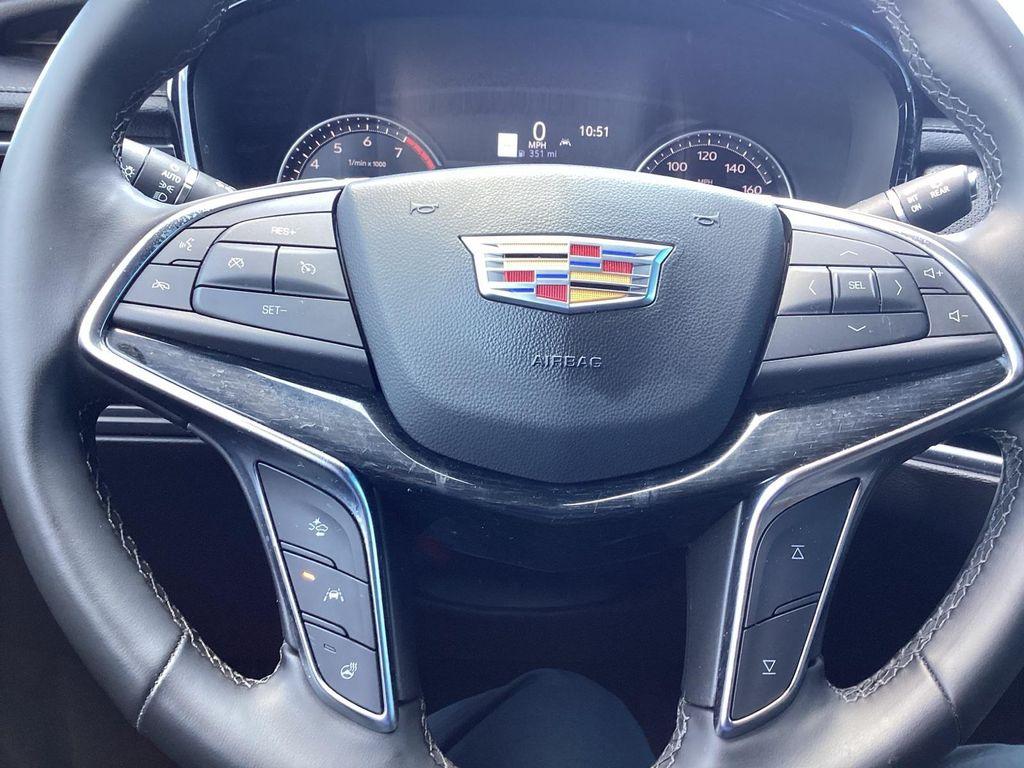 used 2025 Cadillac XT5 car, priced at $45,409