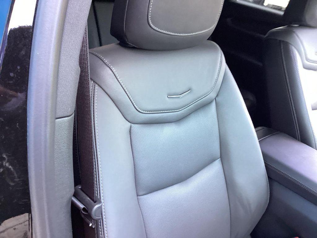 used 2025 Cadillac XT5 car, priced at $45,409