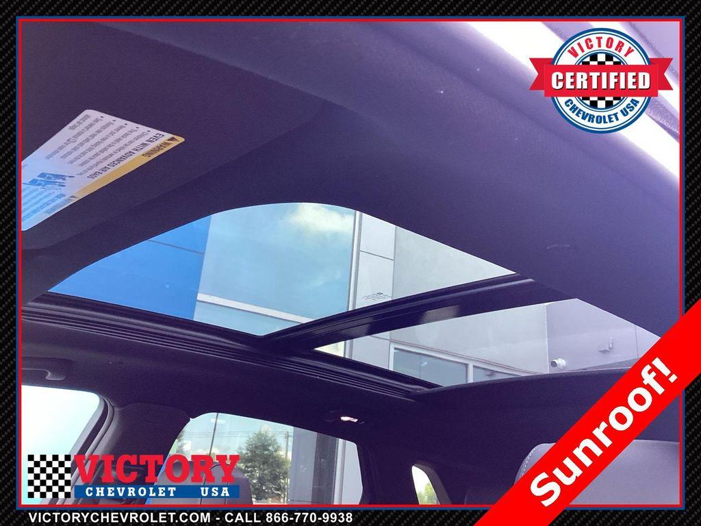 used 2025 Cadillac XT5 car, priced at $45,409