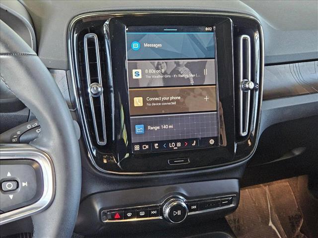 used 2022 Volvo C40 Recharge Pure Electric car, priced at $28,152