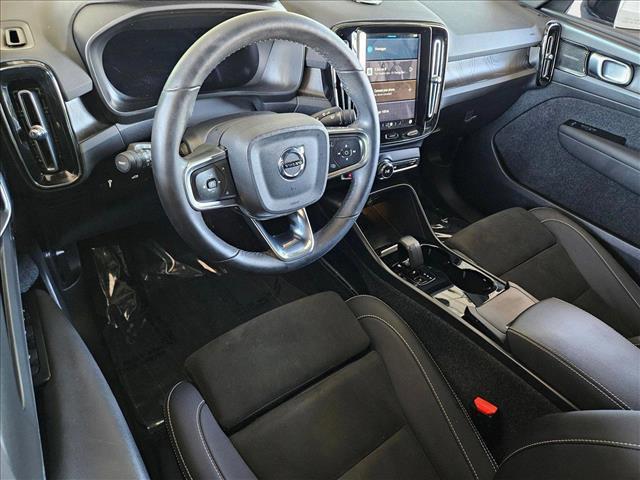 used 2022 Volvo C40 Recharge Pure Electric car, priced at $28,152