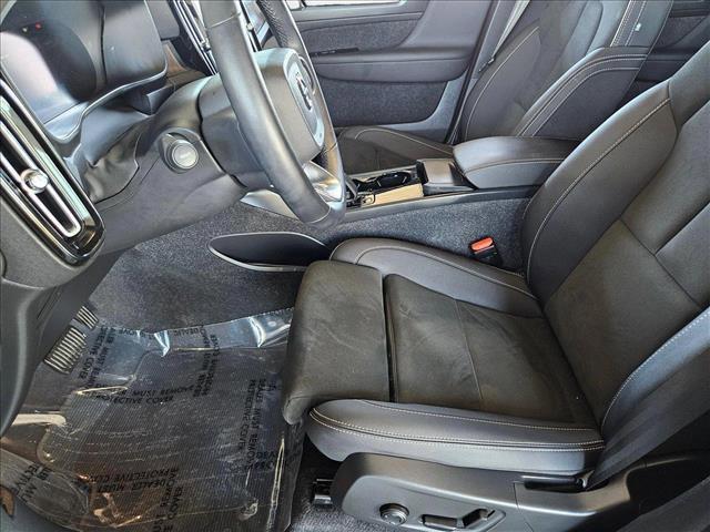 used 2022 Volvo C40 Recharge Pure Electric car, priced at $28,152