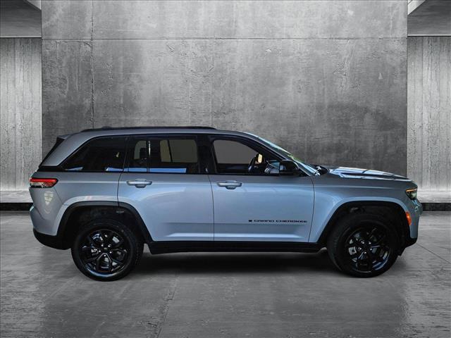 used 2024 Jeep Grand Cherokee car, priced at $32,991