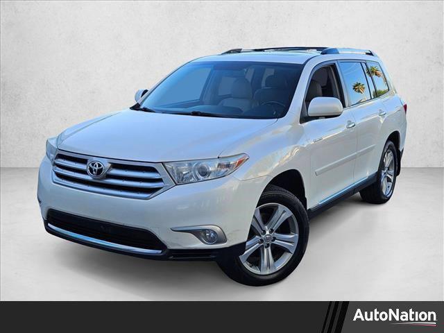 used 2013 Toyota Highlander car, priced at $18,484