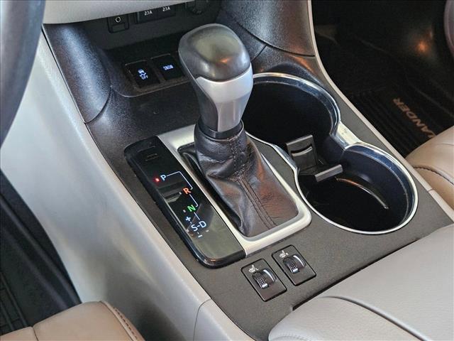 used 2018 Toyota Highlander car, priced at $24,986