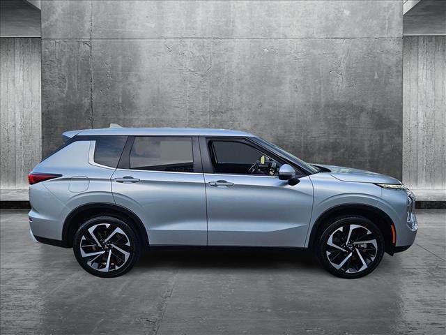 used 2024 Mitsubishi Outlander car, priced at $28,211