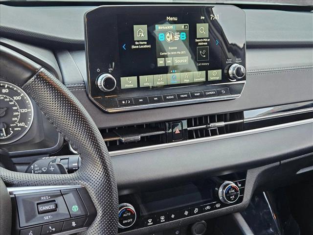 used 2024 Mitsubishi Outlander car, priced at $28,211