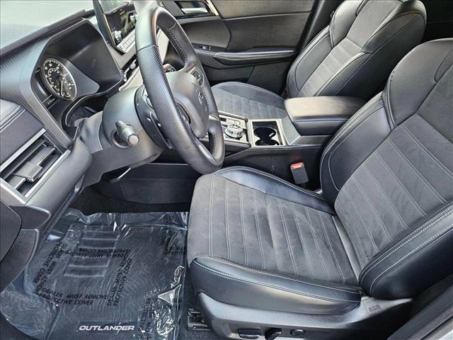 used 2024 Mitsubishi Outlander car, priced at $28,211