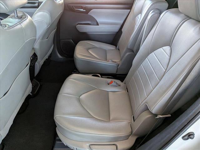 used 2020 Toyota Highlander car, priced at $27,752