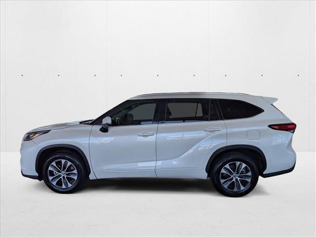 used 2020 Toyota Highlander car, priced at $26,937