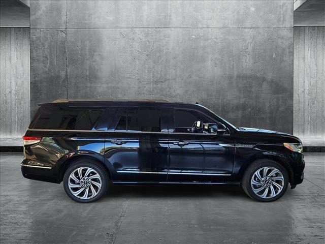 used 2022 Lincoln Navigator car, priced at $50,455