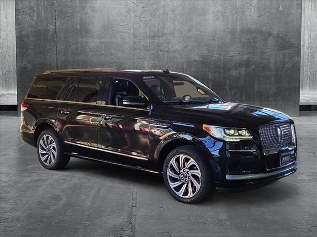 used 2022 Lincoln Navigator car, priced at $50,455