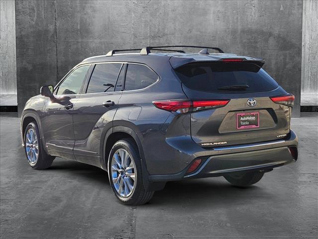 used 2022 Toyota Highlander Hybrid car, priced at $39,955