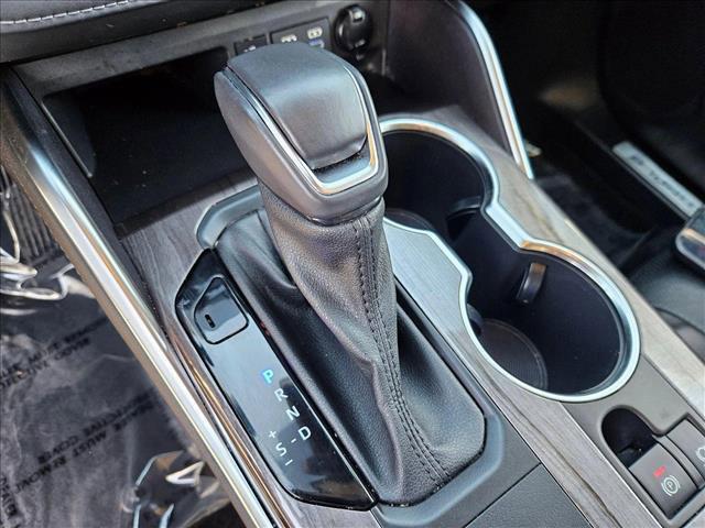 used 2022 Toyota Highlander Hybrid car, priced at $39,955