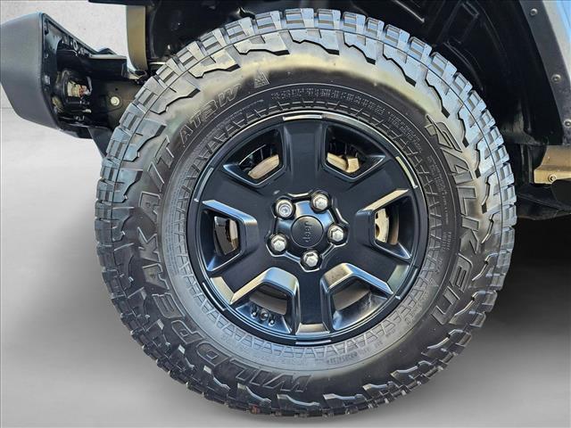used 2020 Jeep Gladiator car, priced at $27,576