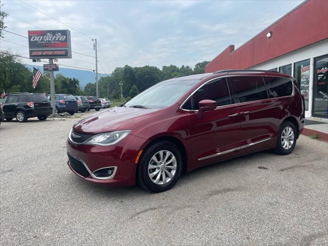 used 2017 Chrysler Pacifica car, priced at $14,495