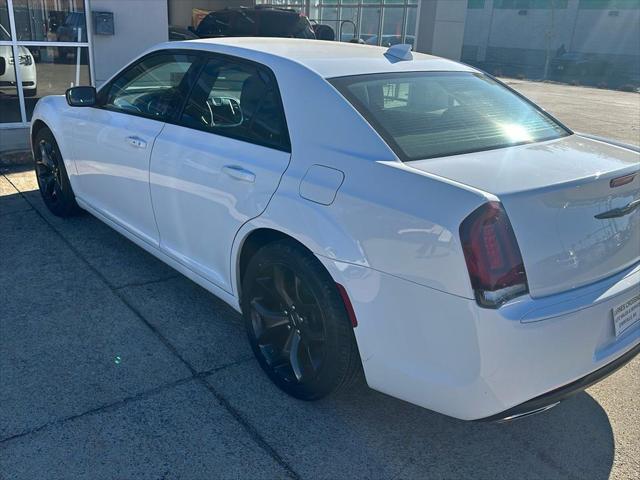 used 2022 Chrysler 300 car, priced at $19,999