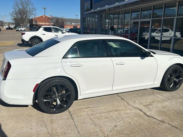 used 2022 Chrysler 300 car, priced at $19,999