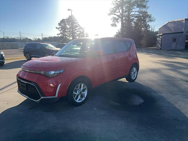 used 2023 Kia Soul car, priced at $17,599