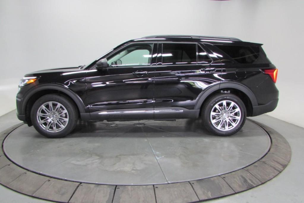 new 2025 Ford Explorer car, priced at $46,205
