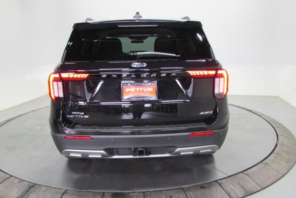 new 2025 Ford Explorer car, priced at $46,205