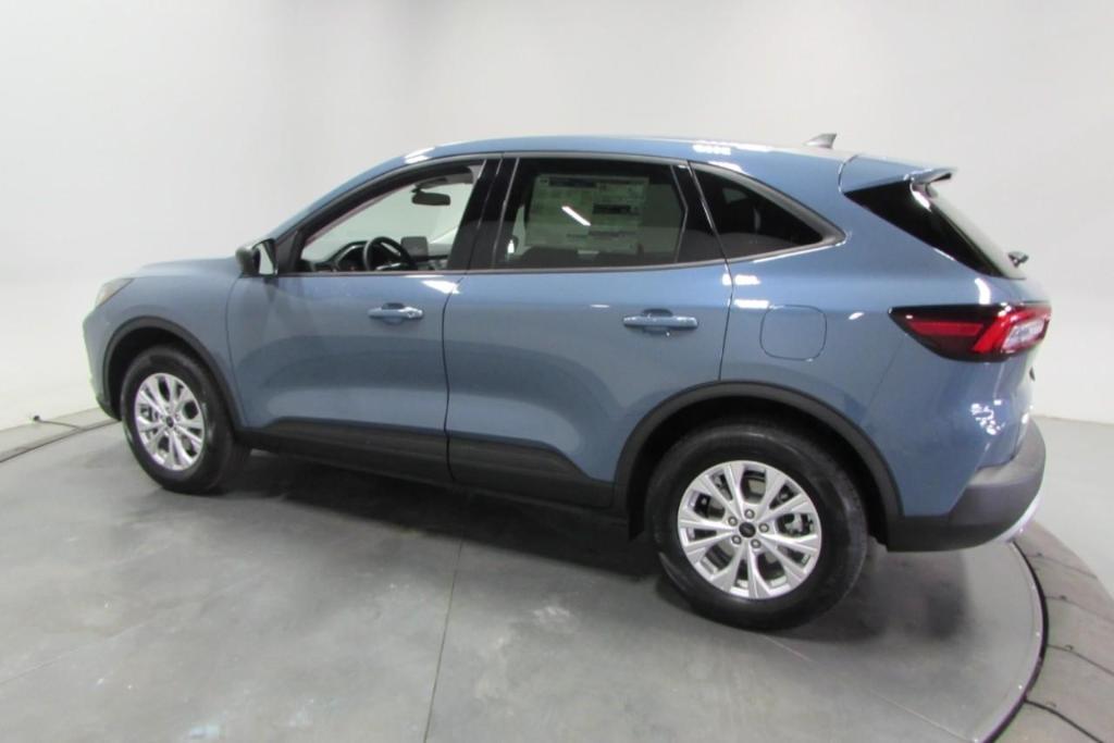 new 2025 Ford Escape car, priced at $33,385