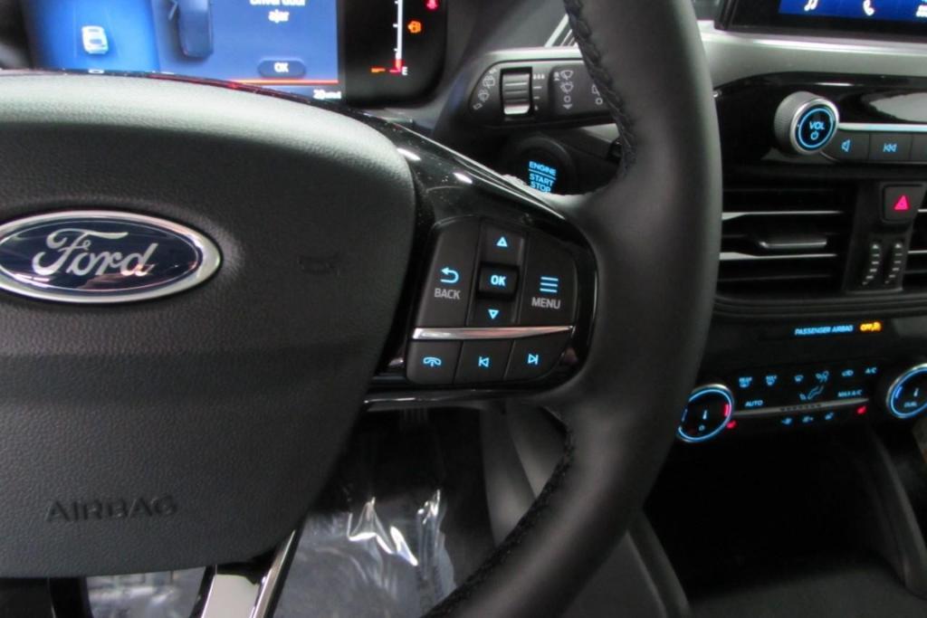 new 2025 Ford Escape car, priced at $33,385