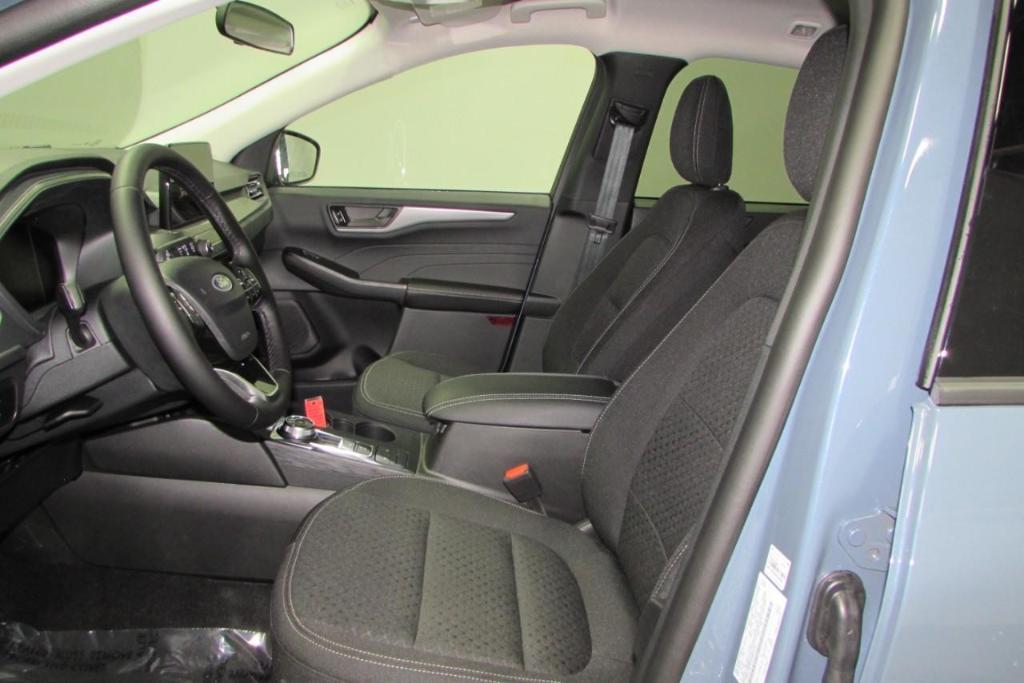 new 2025 Ford Escape car, priced at $33,385