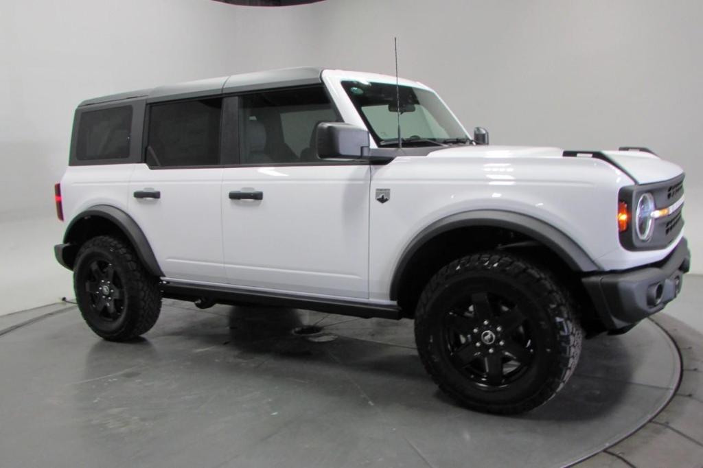 new 2025 Ford Bronco car, priced at $47,829