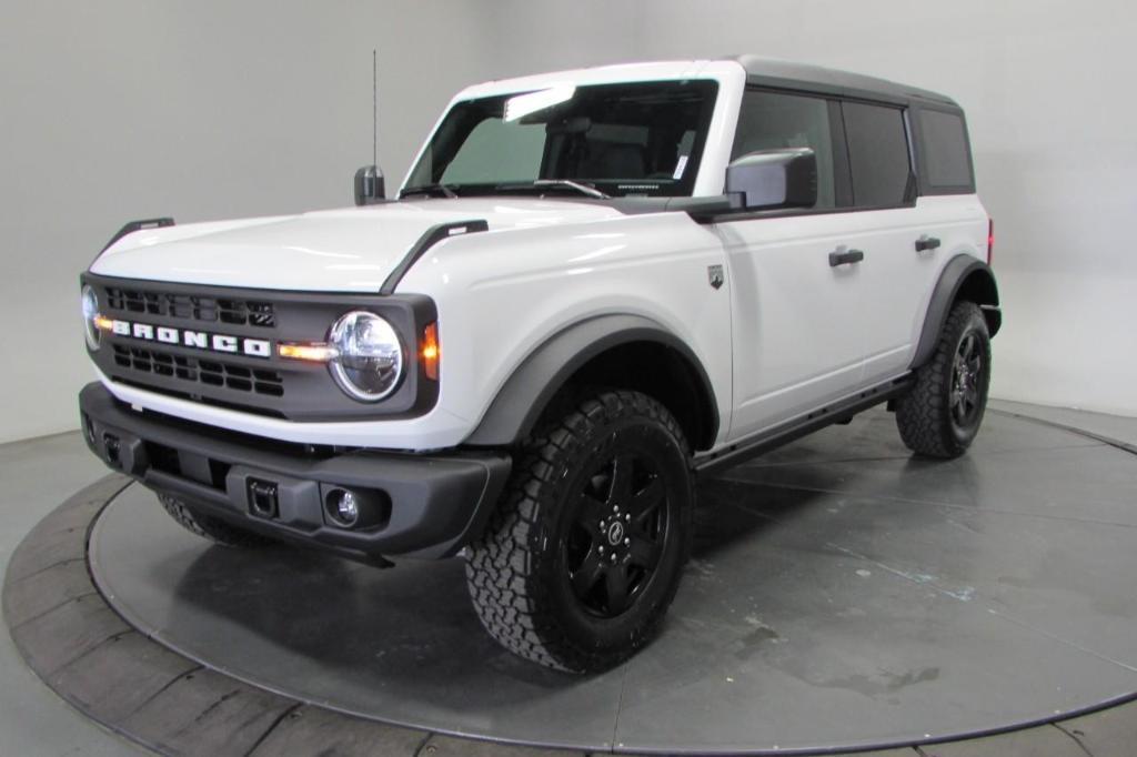 new 2025 Ford Bronco car, priced at $47,829