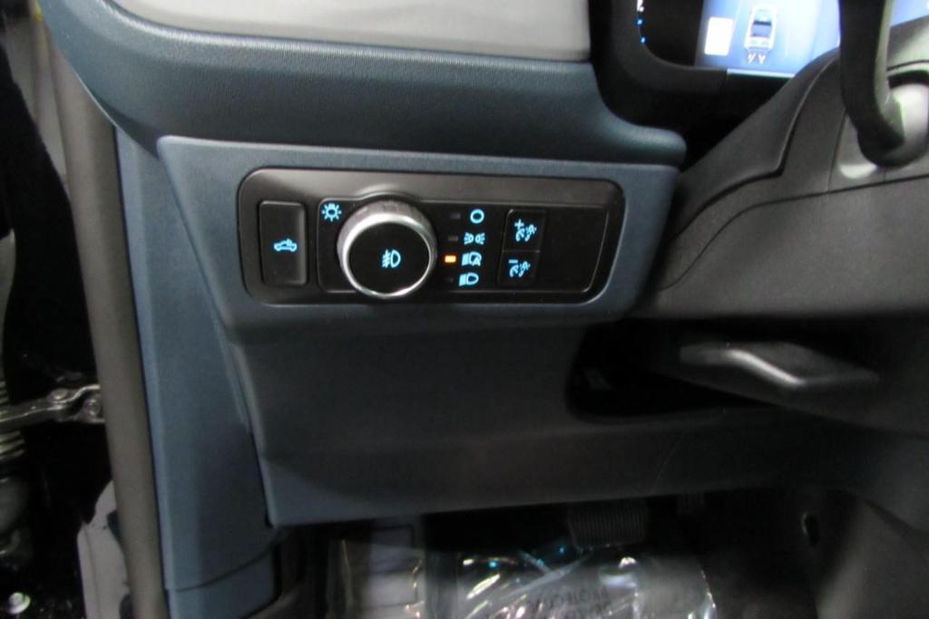 new 2025 Ford Maverick car, priced at $40,240