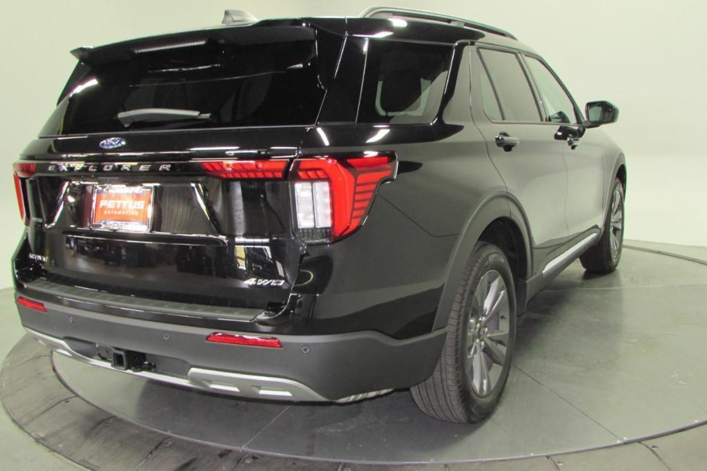 new 2025 Ford Explorer car, priced at $42,796