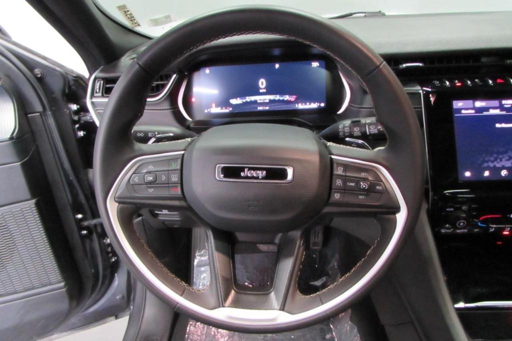 used 2024 Jeep Grand Cherokee car