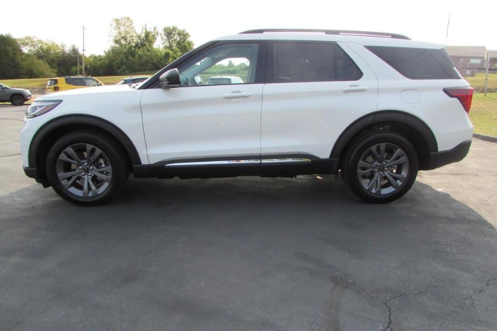 new 2025 Ford Explorer car, priced at $44,913