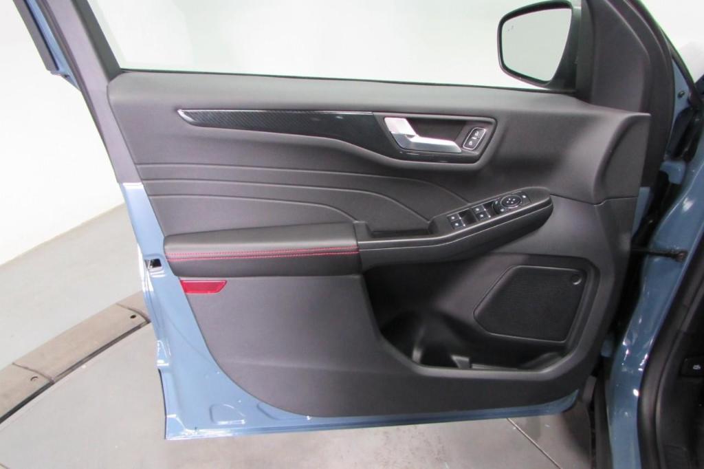 new 2025 Ford Escape car, priced at $37,280