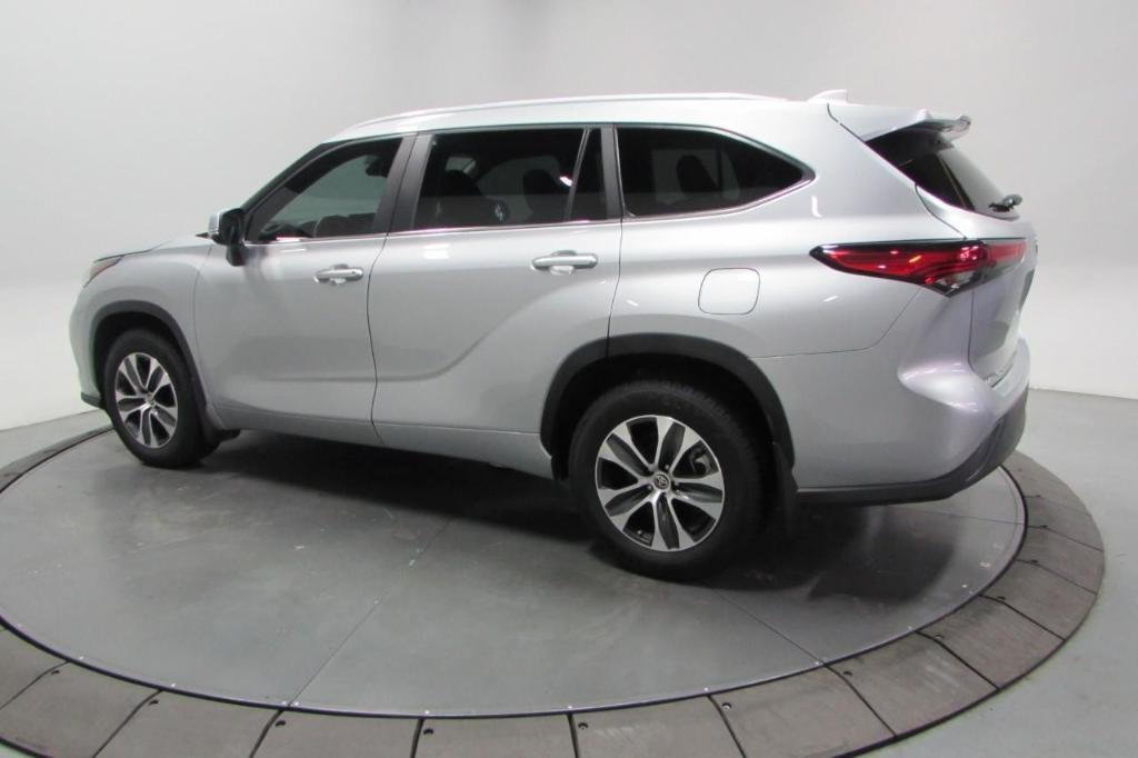 used 2023 Toyota Highlander car, priced at $39,815
